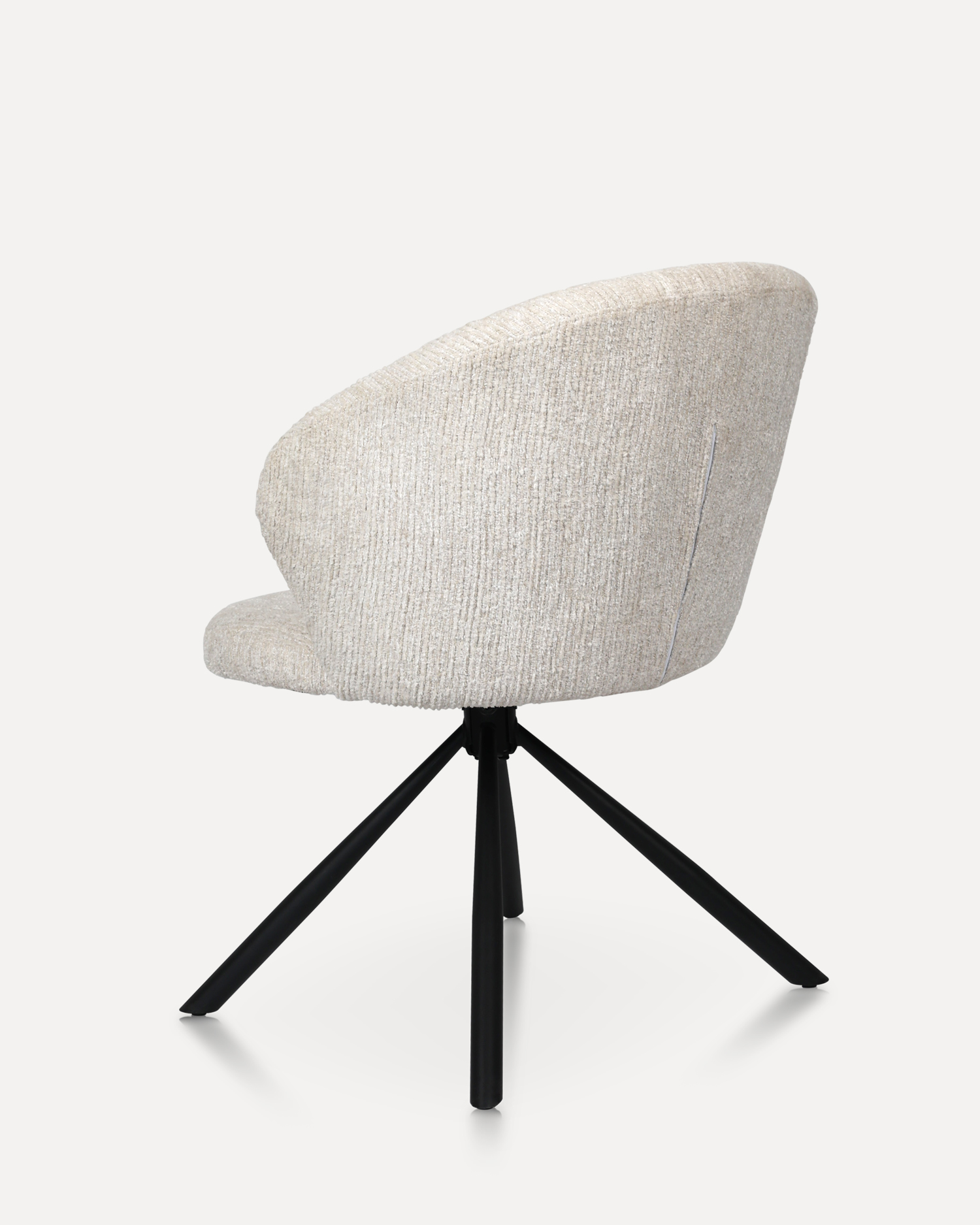 Biele stoličky s otočnou jedálenskou miestnosťou Biele stoličky s otočnou jedálenskou miestnosťou