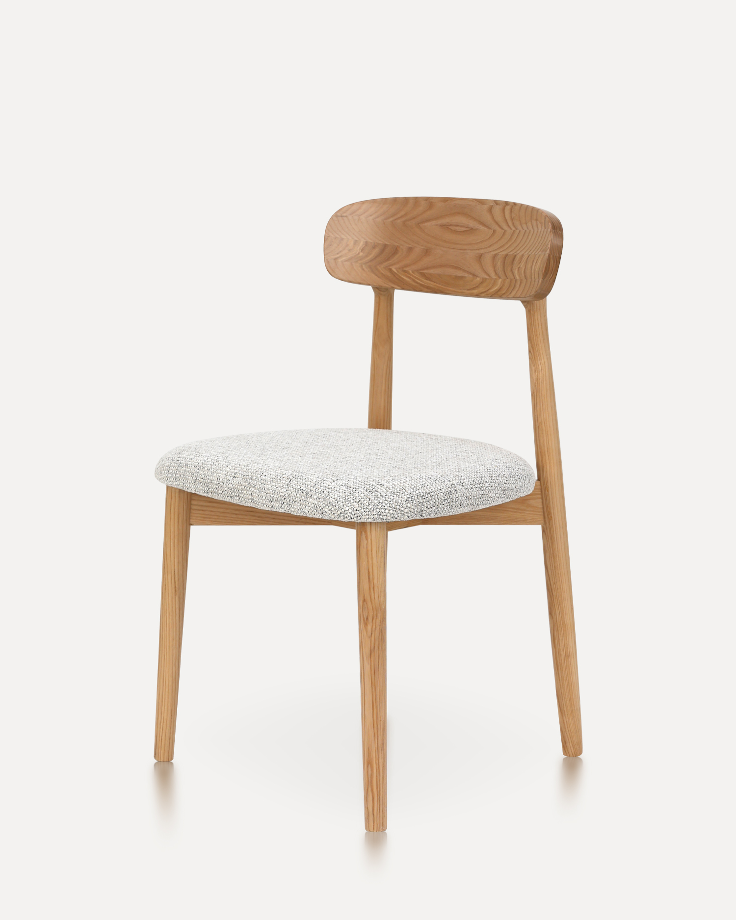 Orechové tónované klasické drevené stoličky