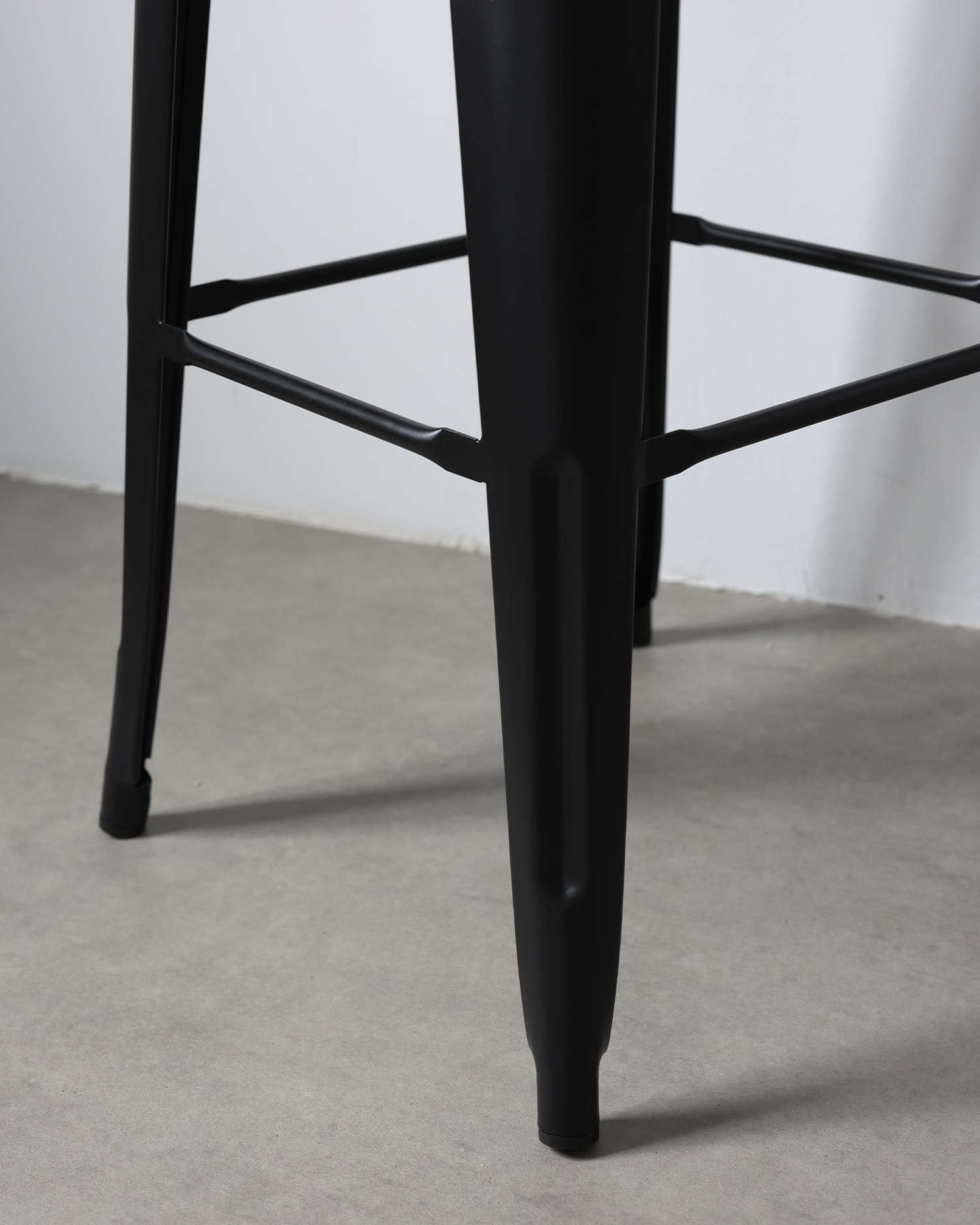 Stoličky na dizajn železa Stoličky na dizajn železa